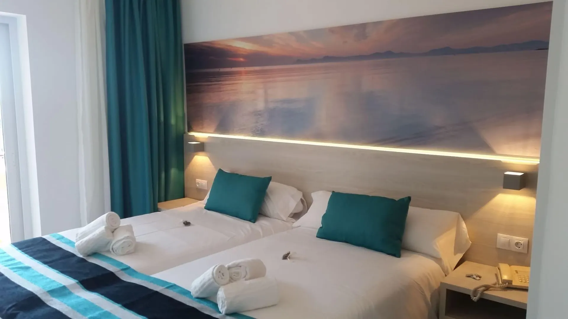 **** Hotel Welikehotel Fenix El Arenal  Spain